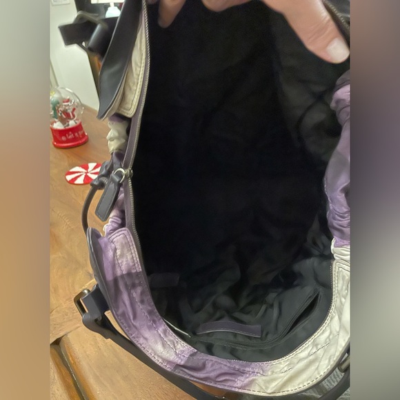 Burberry Buckleigh Packable Tote Pre-Loved Great Condition. - Picture 6 of 16